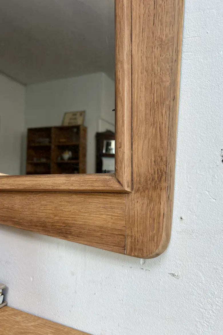 Miroir asymétrique en chêne brut – Années 50