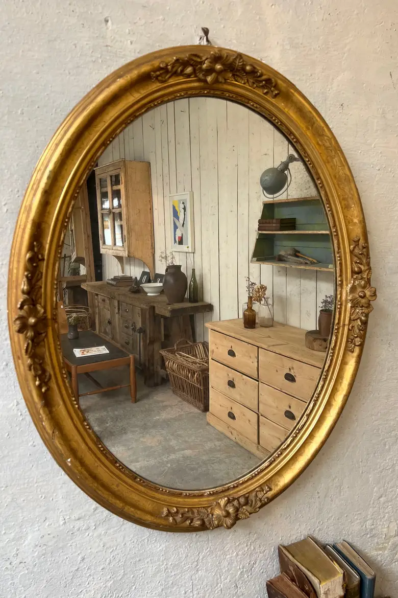 Miroir doré XIXème de style Louis XVI