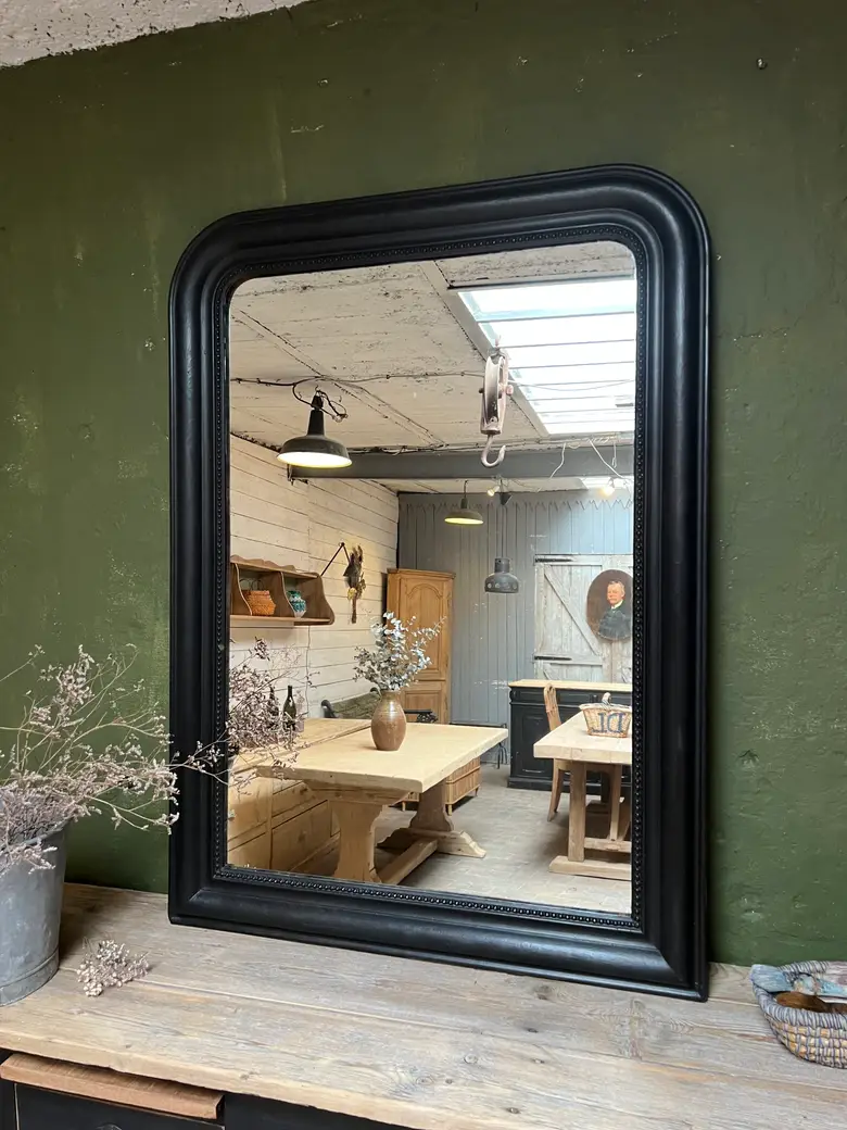 Miroir Louis Philippe patiné en noir Début XXème