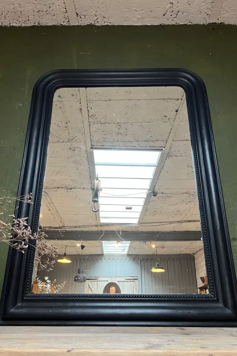 Miroir Louis Philippe patiné en noir Début XXème