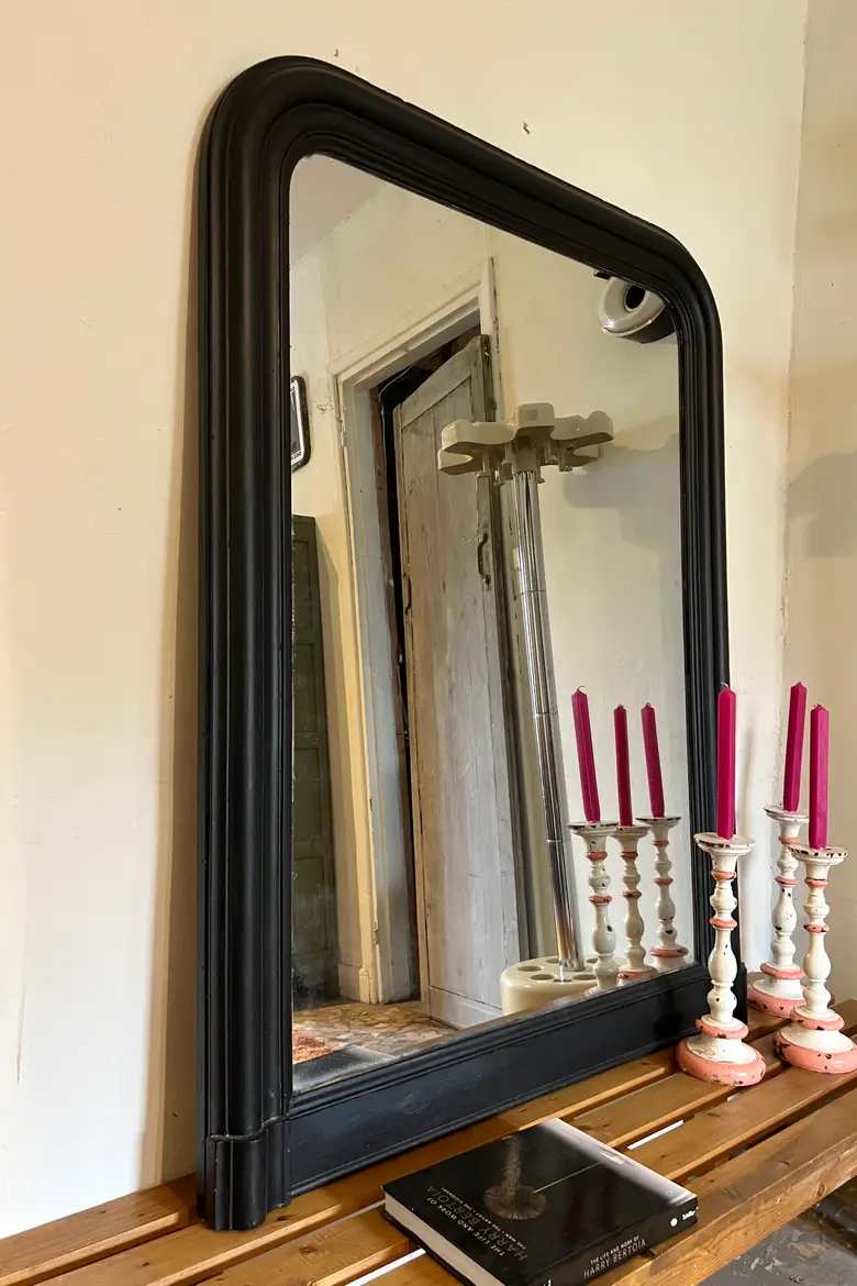 Miroir Louis Philippe peint en noir Début XXème