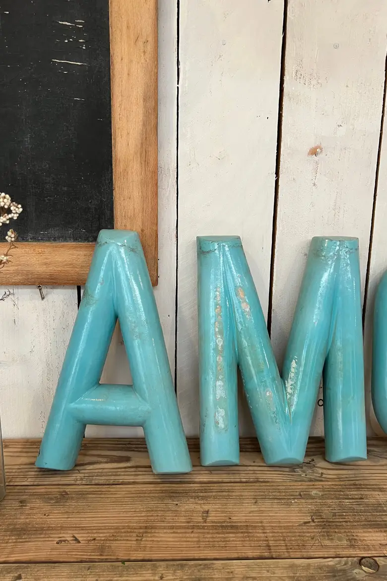 Mot AMOUR en faïence Années 50
