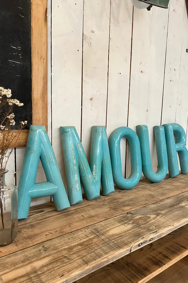 Mot AMOUR en faïence Années 50