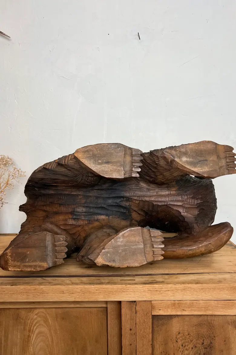 Ours en bois sculpté du Japon