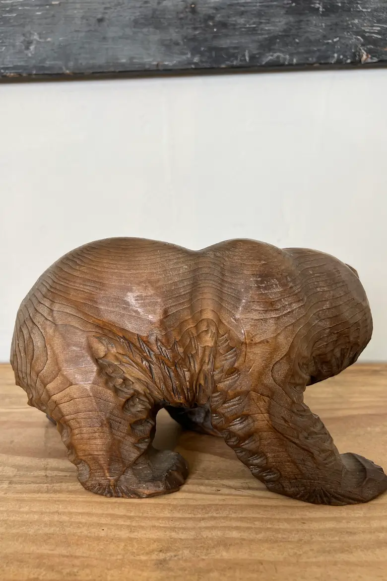 Ours en bois sculpté du Japon