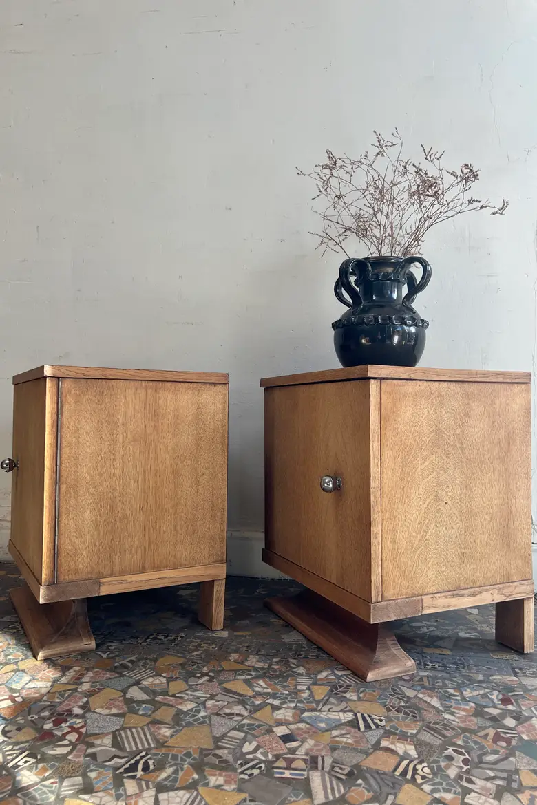 Paire de chevets Art Déco en chêne