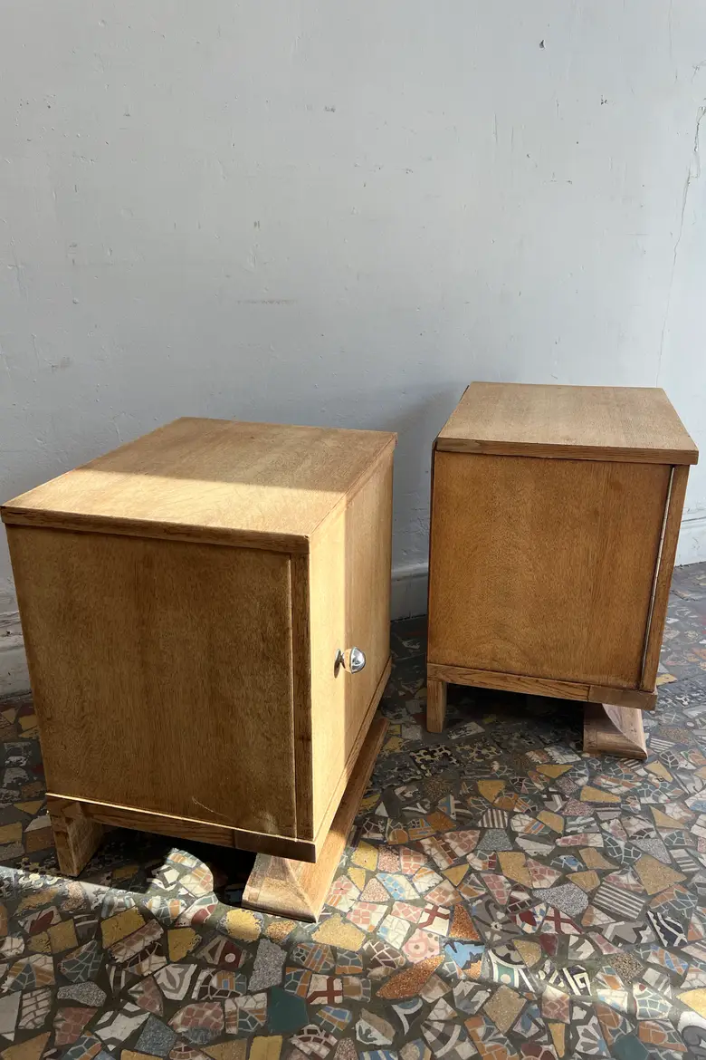 Paire de chevets Art Déco en chêne