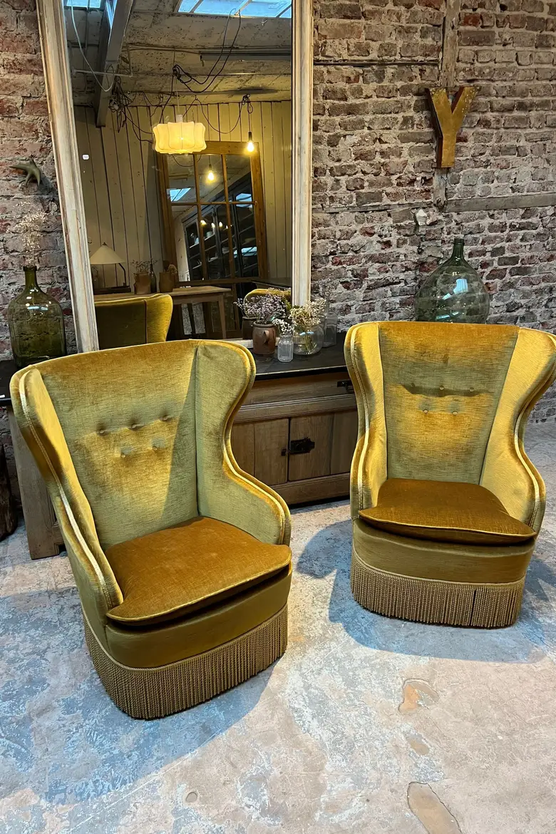 Paire de fauteuils à oreilles 1950