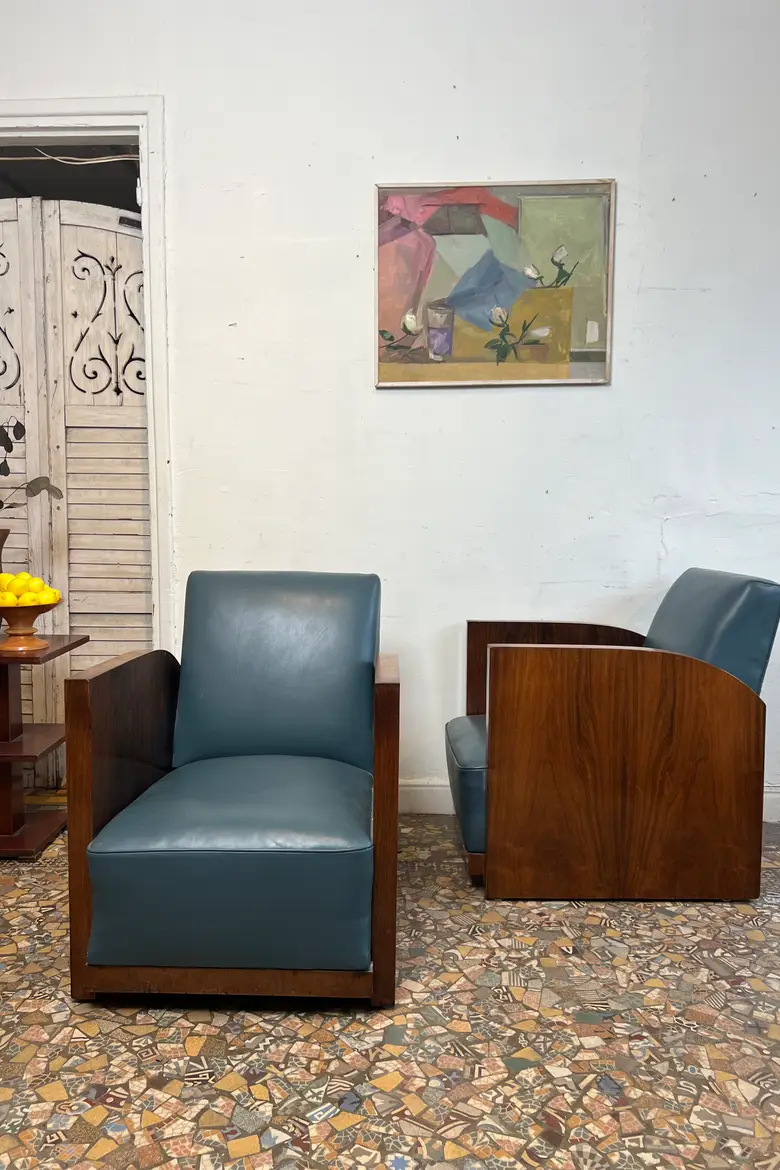 Paire de fauteuils Art Déco en cuir bleu