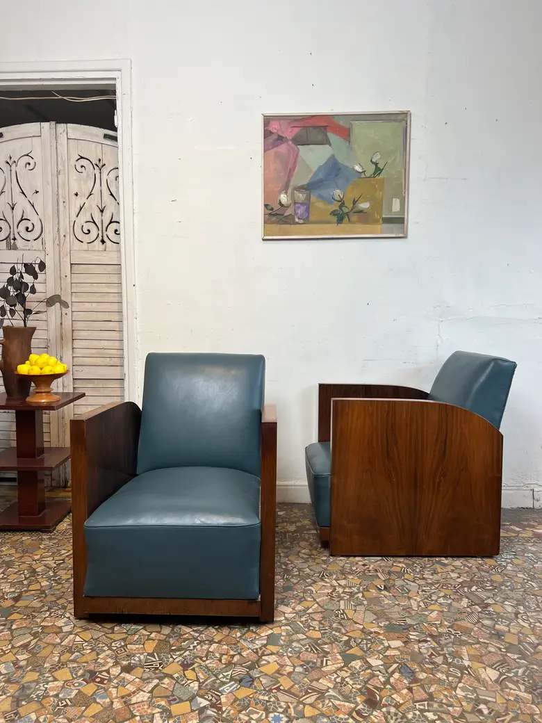 Paire de fauteuils Art Déco en cuir bleu — Paire de fauteuils Art Déco en cuir bleu