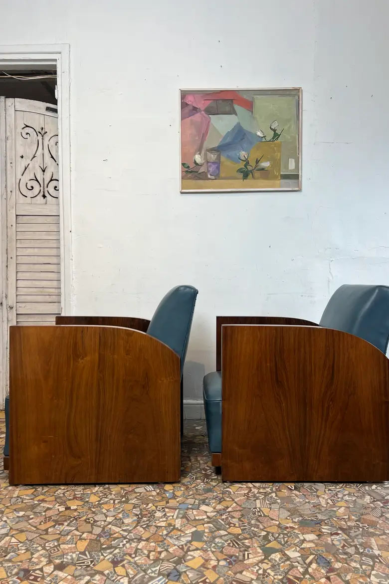 Paire de fauteuils Art Déco en cuir bleu