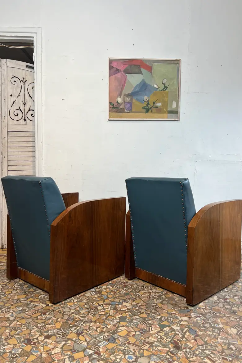 Paire de fauteuils Art Déco en cuir bleu