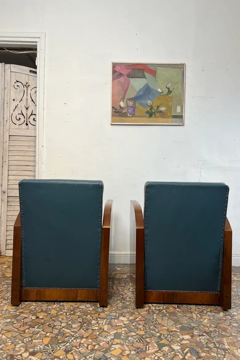 Paire de fauteuils Art Déco en cuir bleu