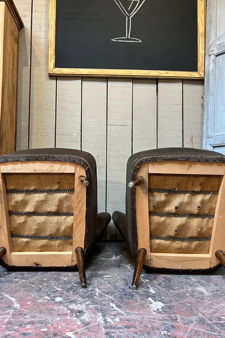 Paire de fauteuils cocktails en velours vert Années 50