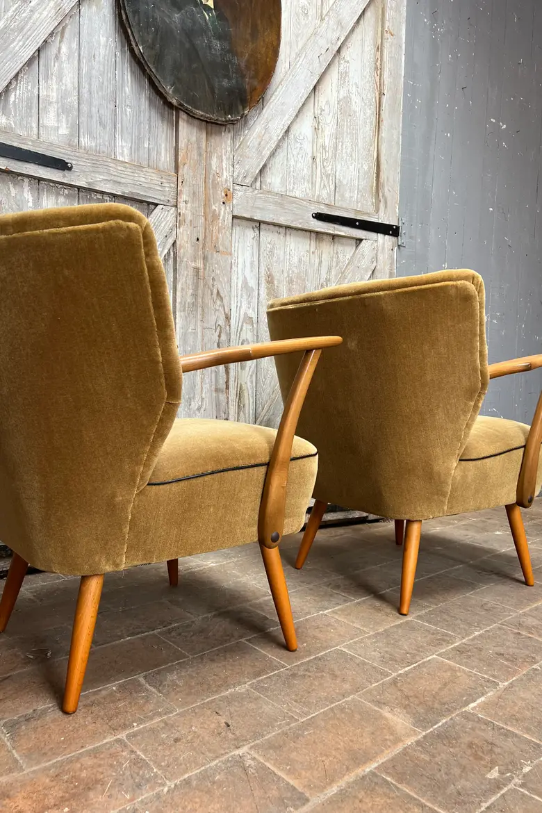 Paire de fauteuils cocktails scandinaves 1950