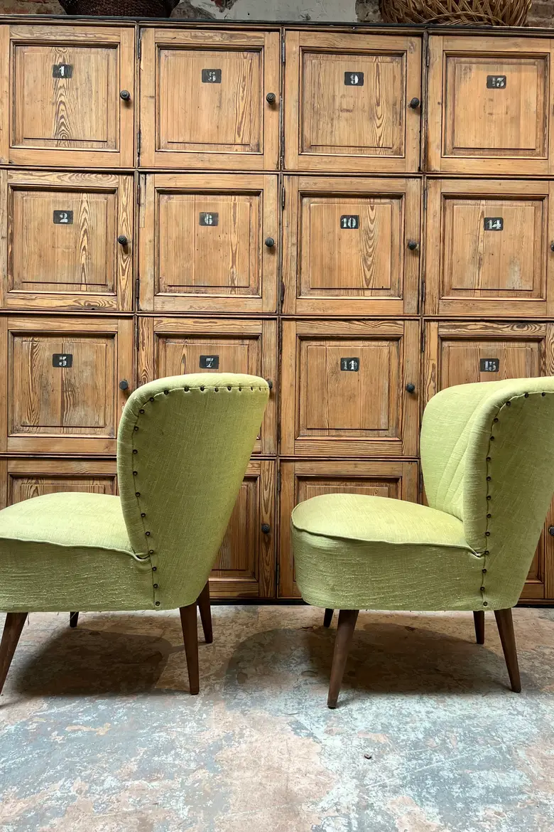 Paire de fauteuils cocktails verts 1950
