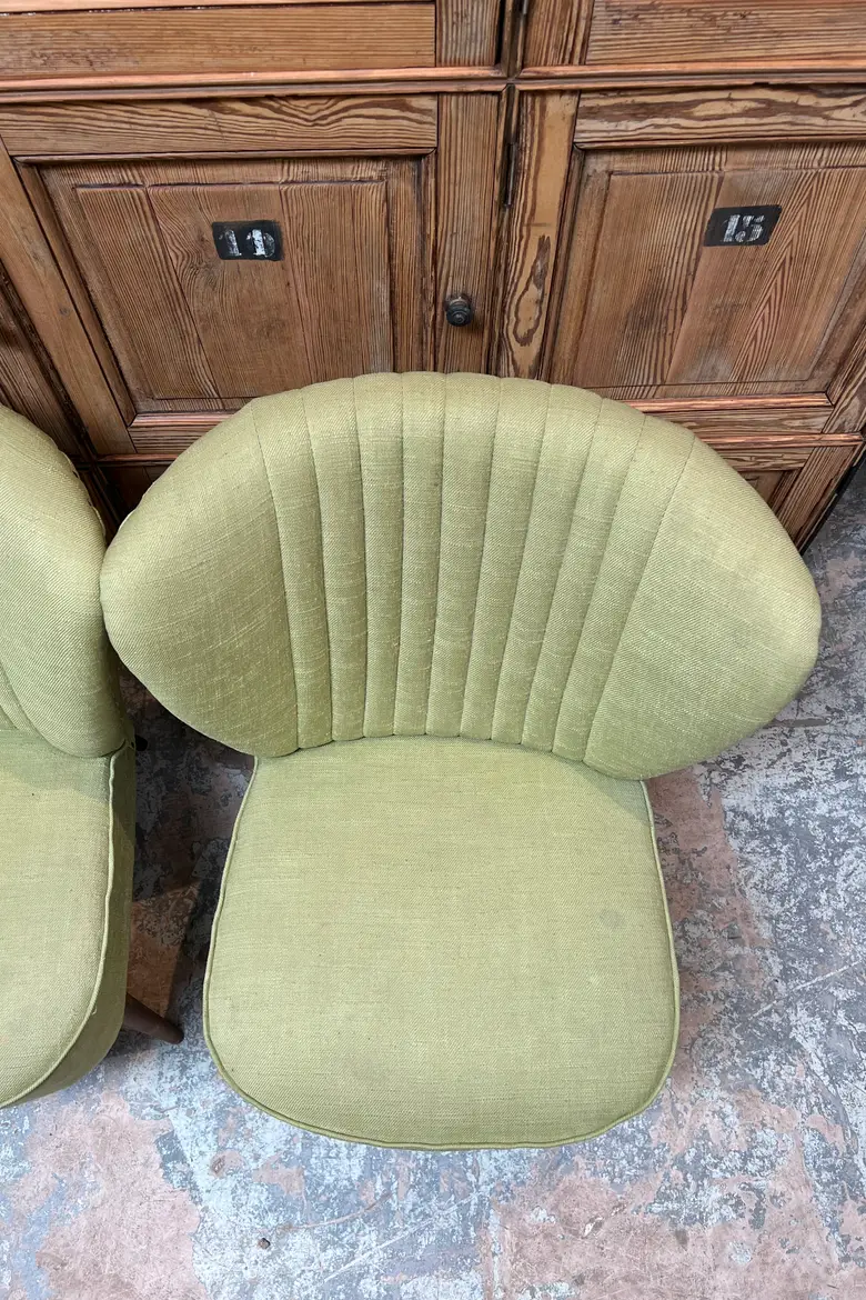 Paire de fauteuils cocktails verts 1950
