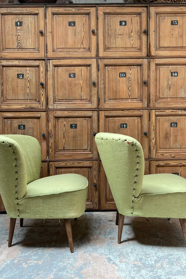 Paire de fauteuils cocktails verts 1950