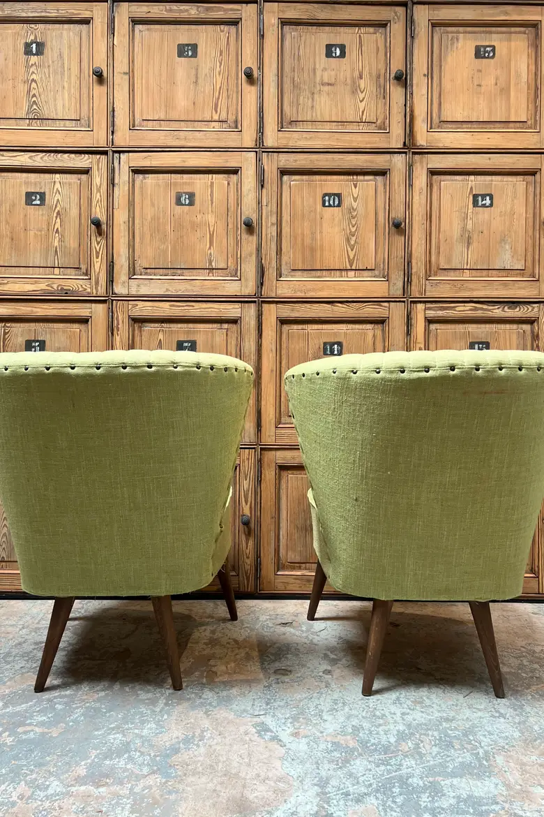 Paire de fauteuils cocktails verts 1950