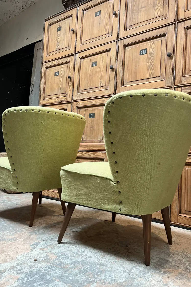 Paire de fauteuils cocktails verts 1950