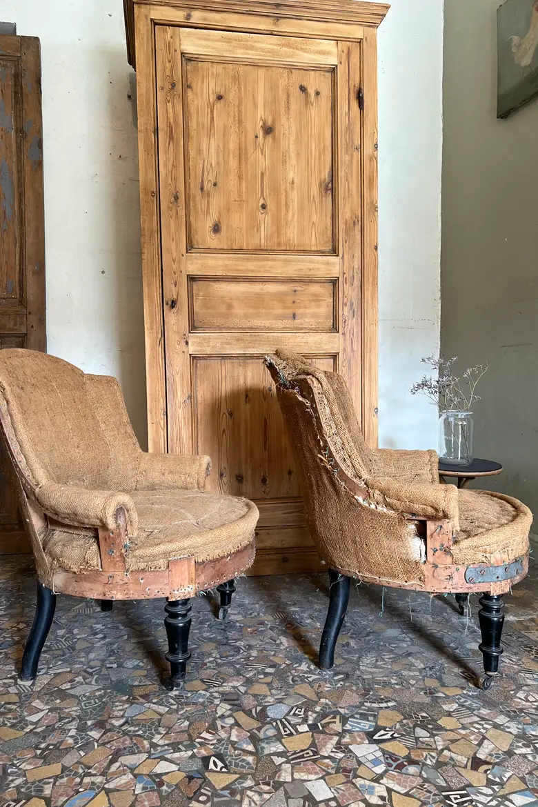 Paire de fauteuils crapauds de style Napoléon III Début XXème