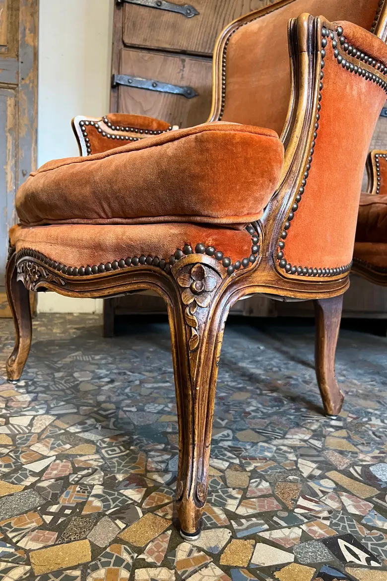 Paire de fauteuils de style Louis XV 1950