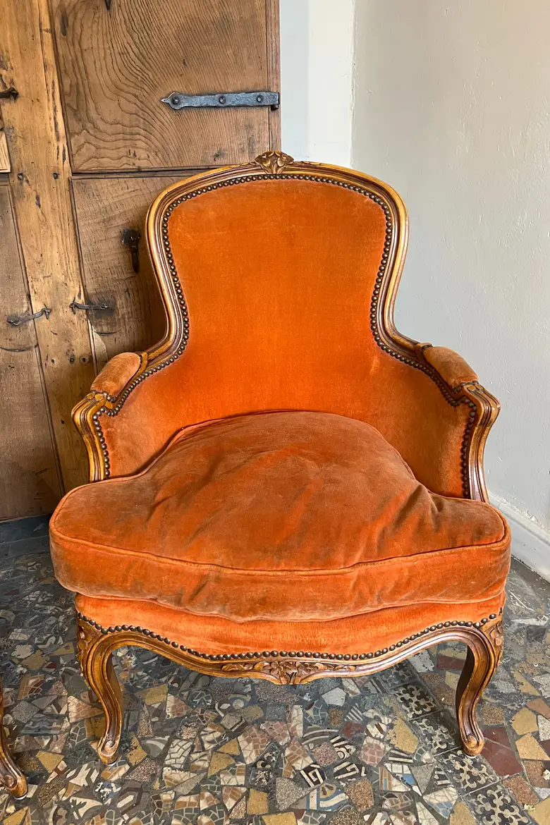 Paire de fauteuils de style  Louis XV 1950