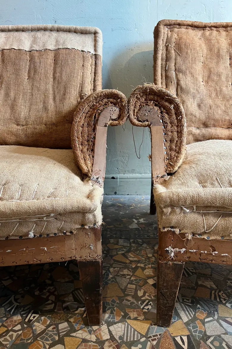 Paire de fauteuils de style Napoléon III Début XXème