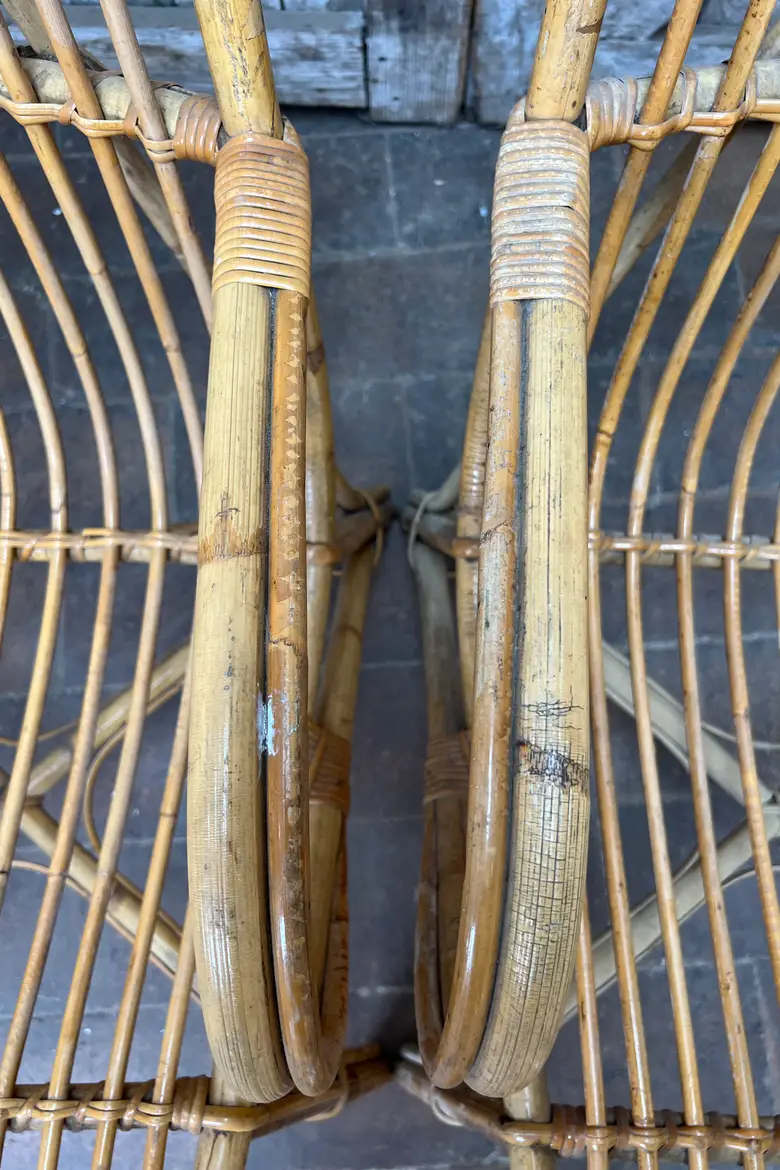 Paire de fauteuils en rotin