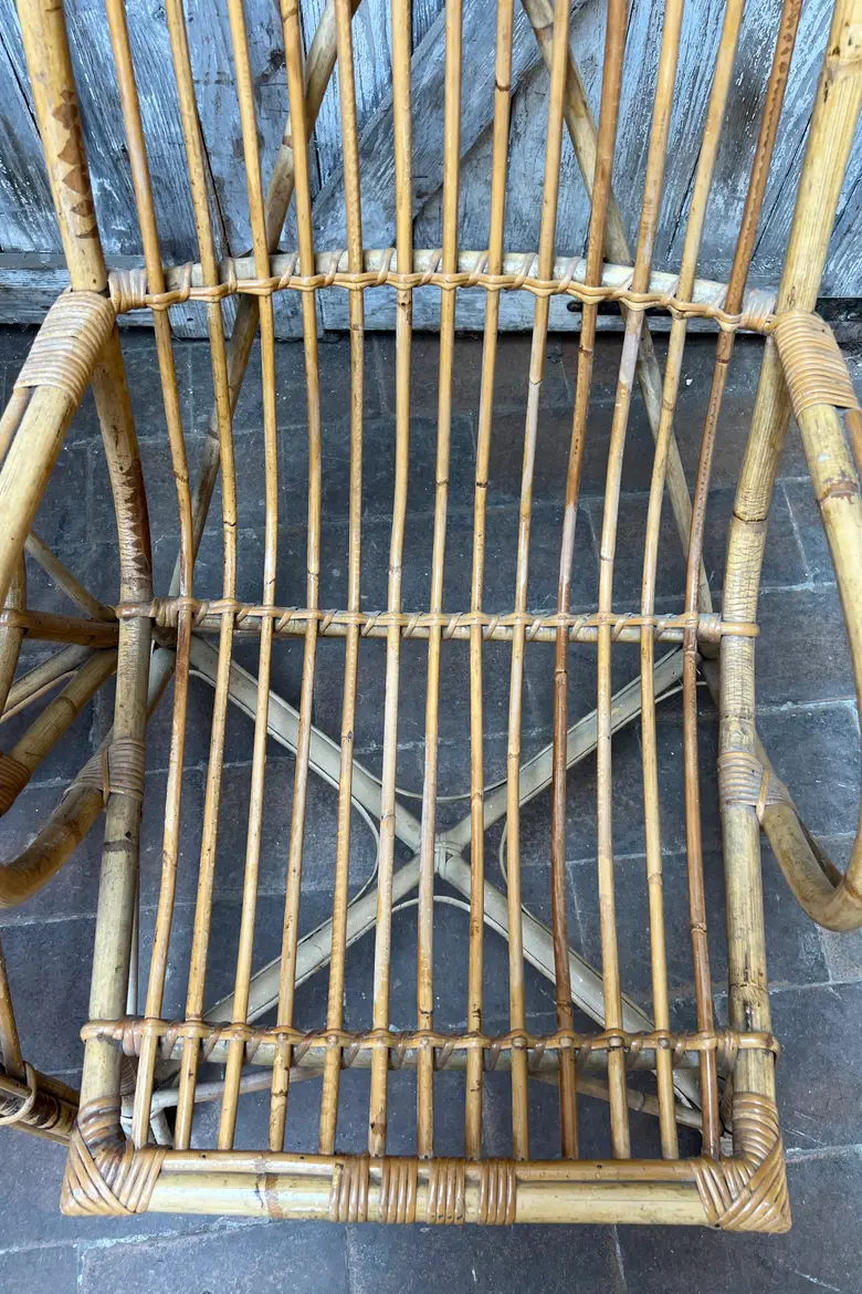 Paire de fauteuils en rotin