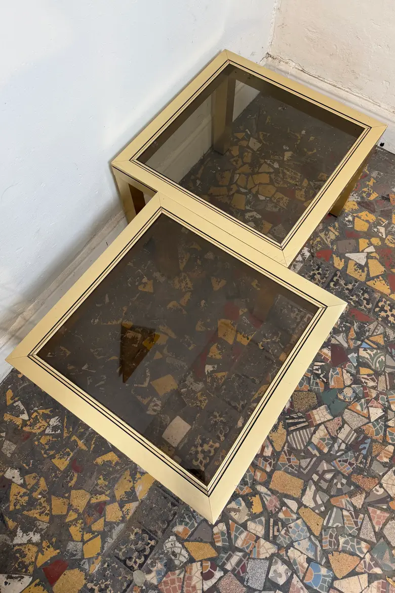 Paire de tables d’appoint Pierre Vandel