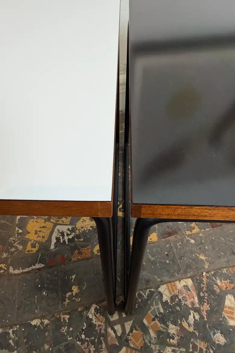 Paire de tables d’appoint Steiner – années 1970