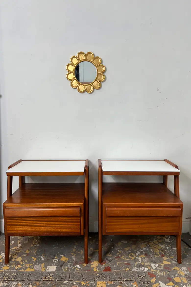 Paire de tables de chevets vintage