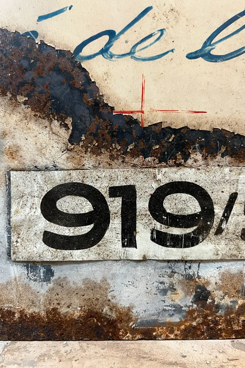 Pancarte publicitaire en tôle - années 1960 — Pancarte publicitaire en tôle - années 1960