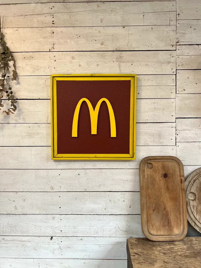 Panneau publicitaire Mac Donald’s