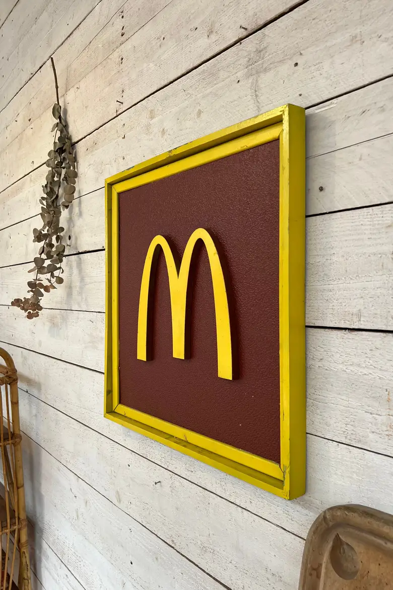 Panneau publicitaire Mac Donald’s
