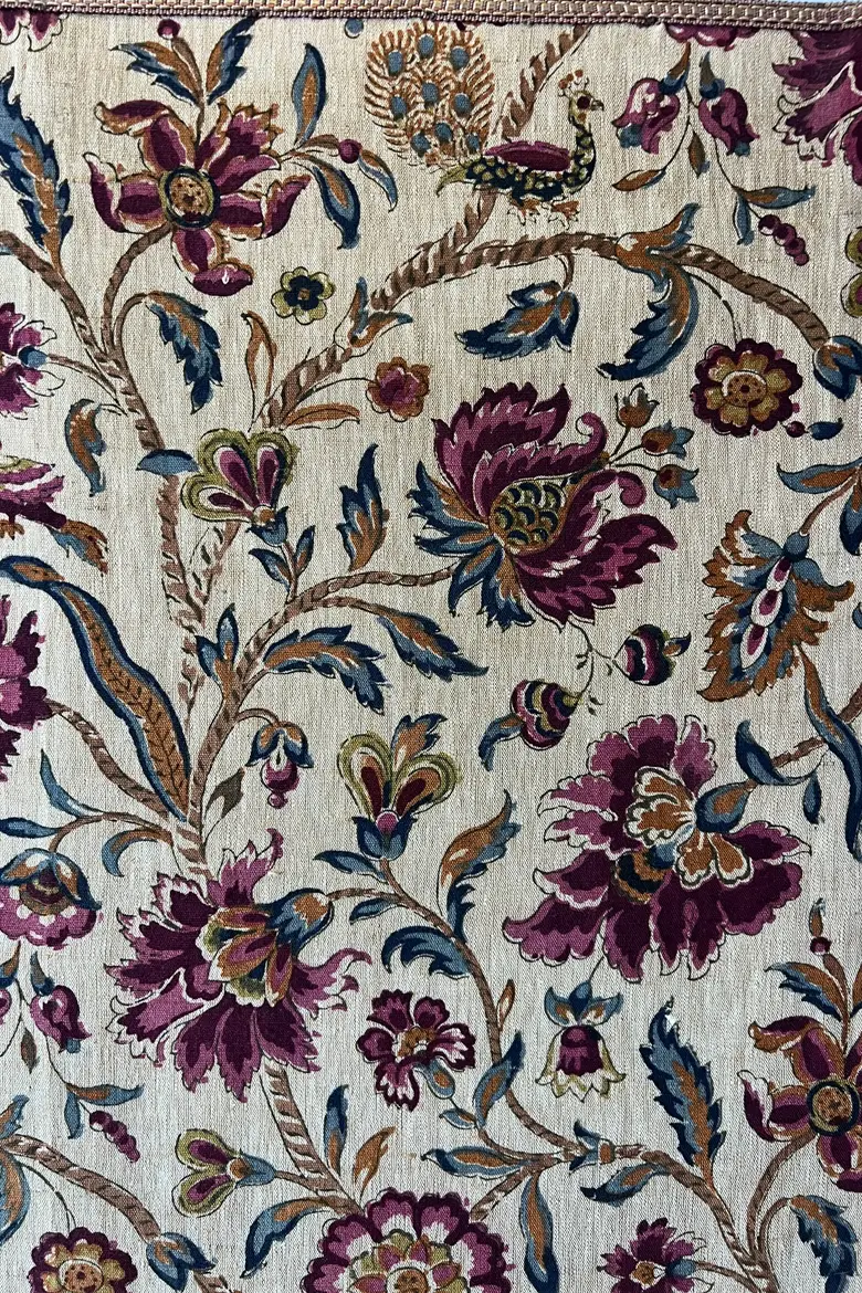 Paravent au décor floral