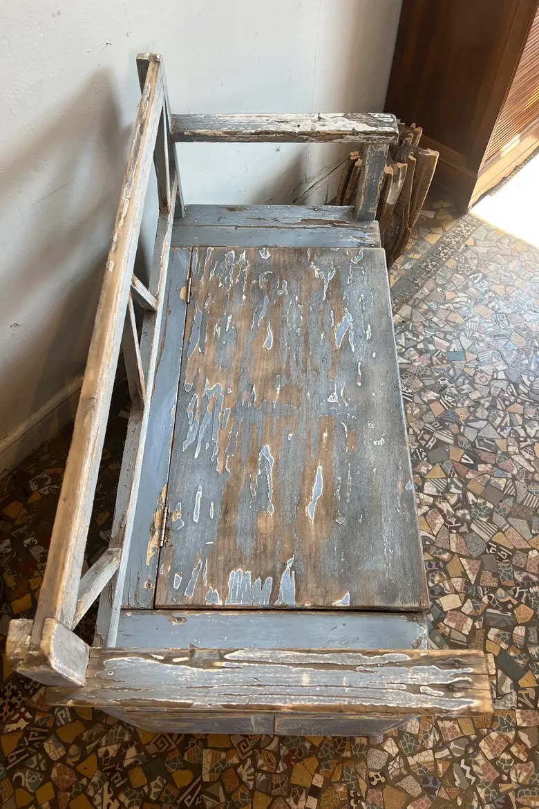 Petit banc coffre bleu – début XXe