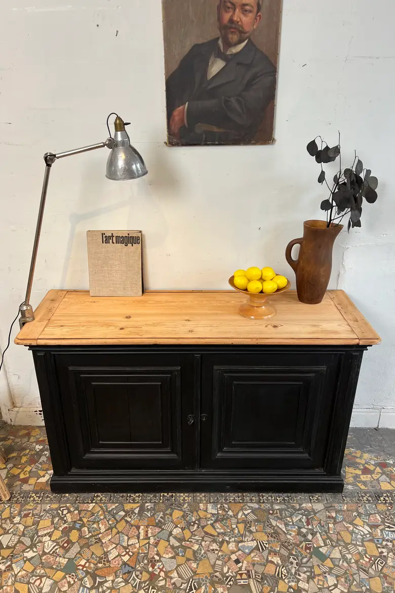 Petit buffet ancien en sapin