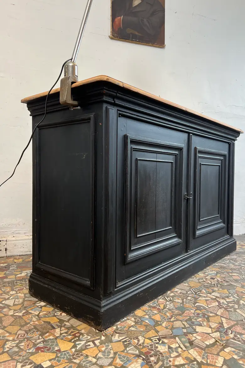 Petit buffet ancien en sapin