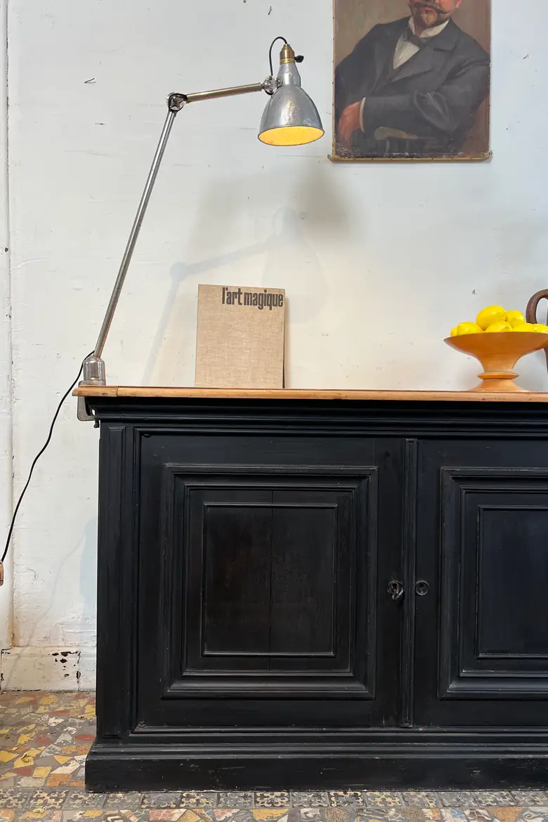 Petit buffet ancien en sapin