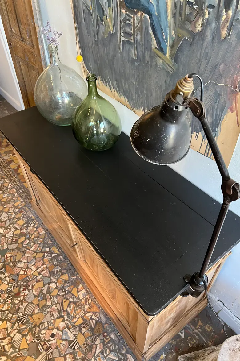 Petit buffet en noyer Début XXème