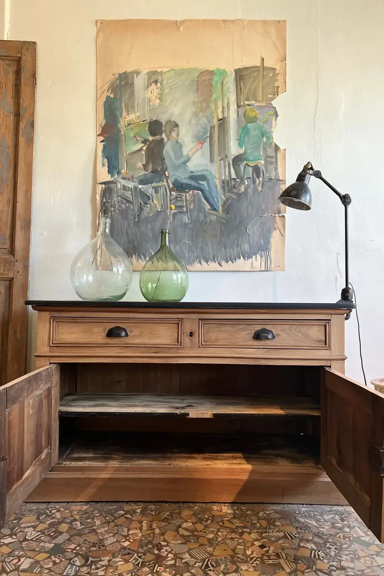 Petit buffet en noyer Début XXème