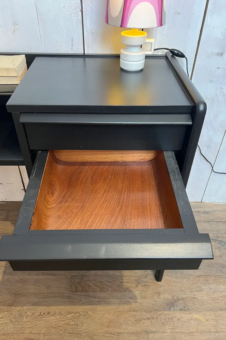 Petit bureau ou coiffeuse vintage