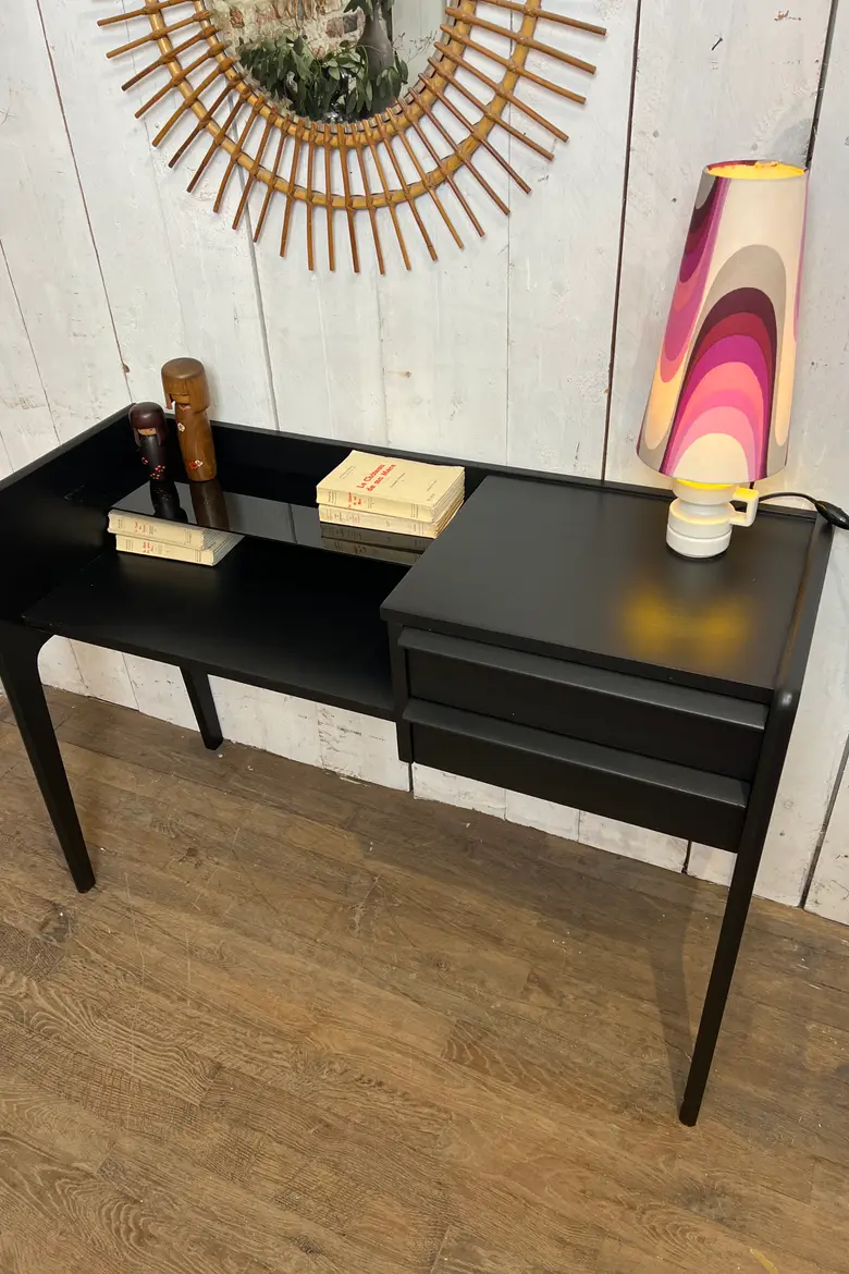 Petit bureau ou coiffeuse vintage