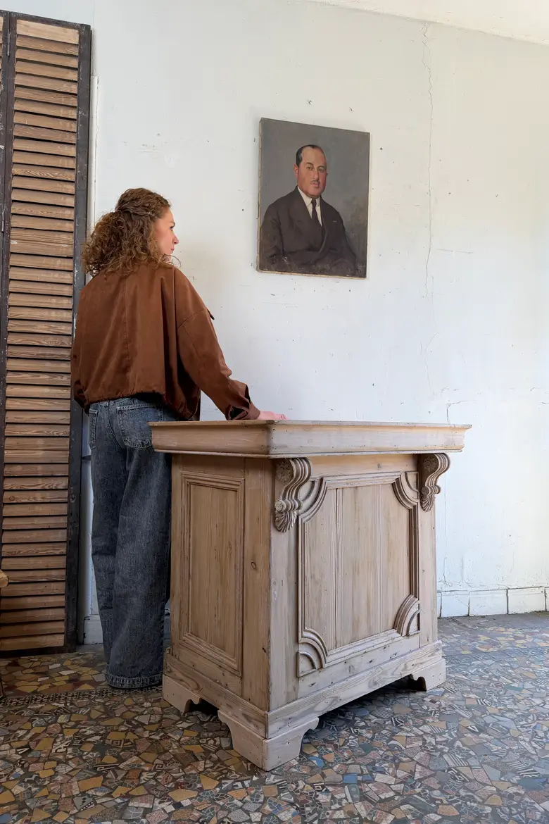 Petit comptoir de caisse en sapin – XIXe siècle
