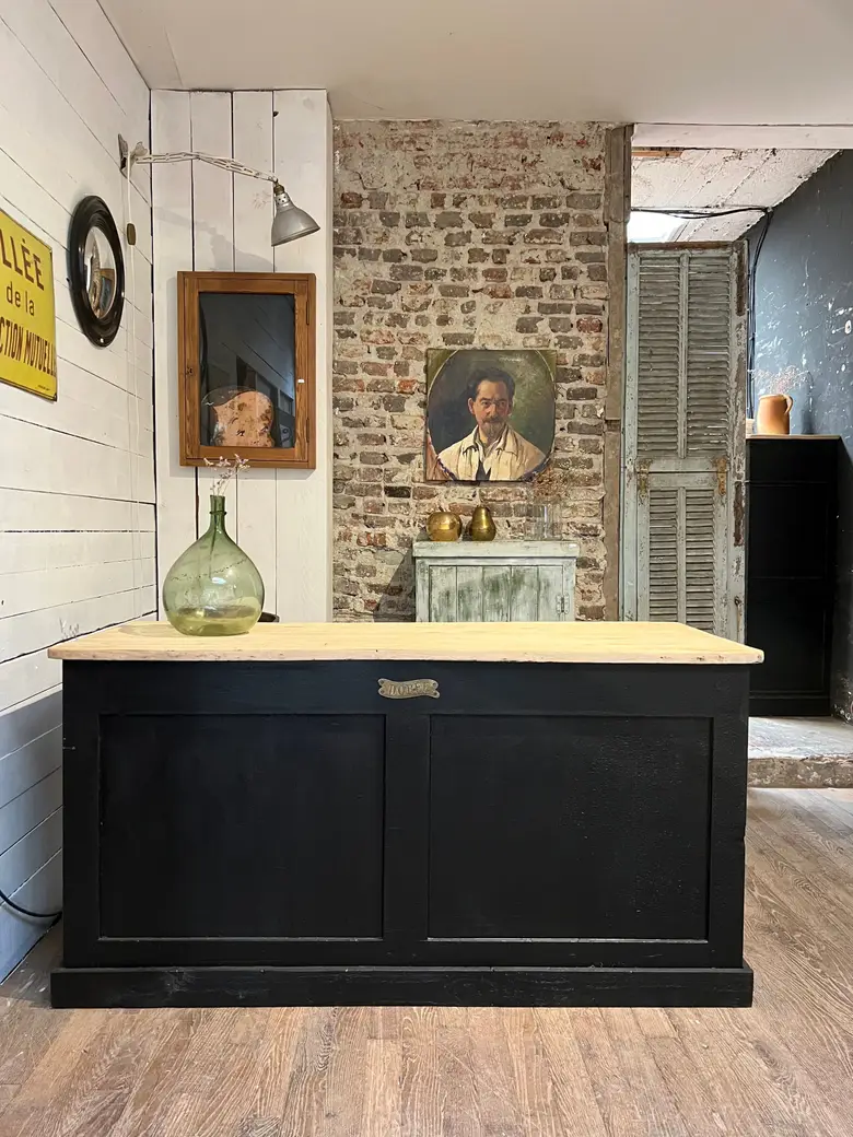 Petit comptoir de mercerie en bois 1920