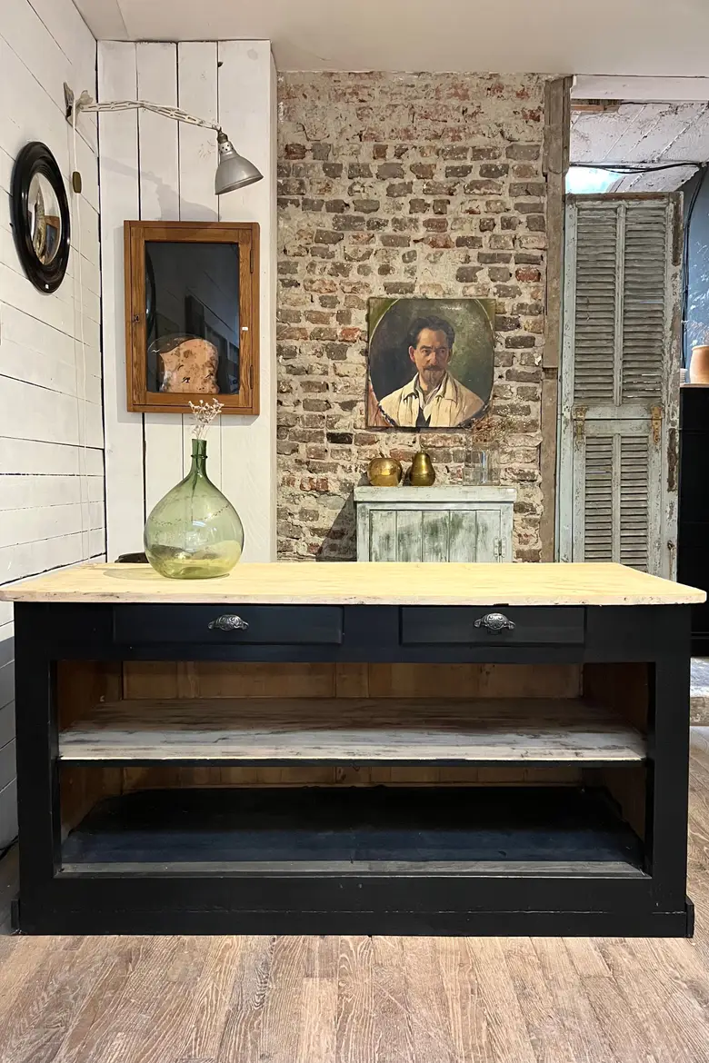 Petit comptoir de mercerie en bois 1920