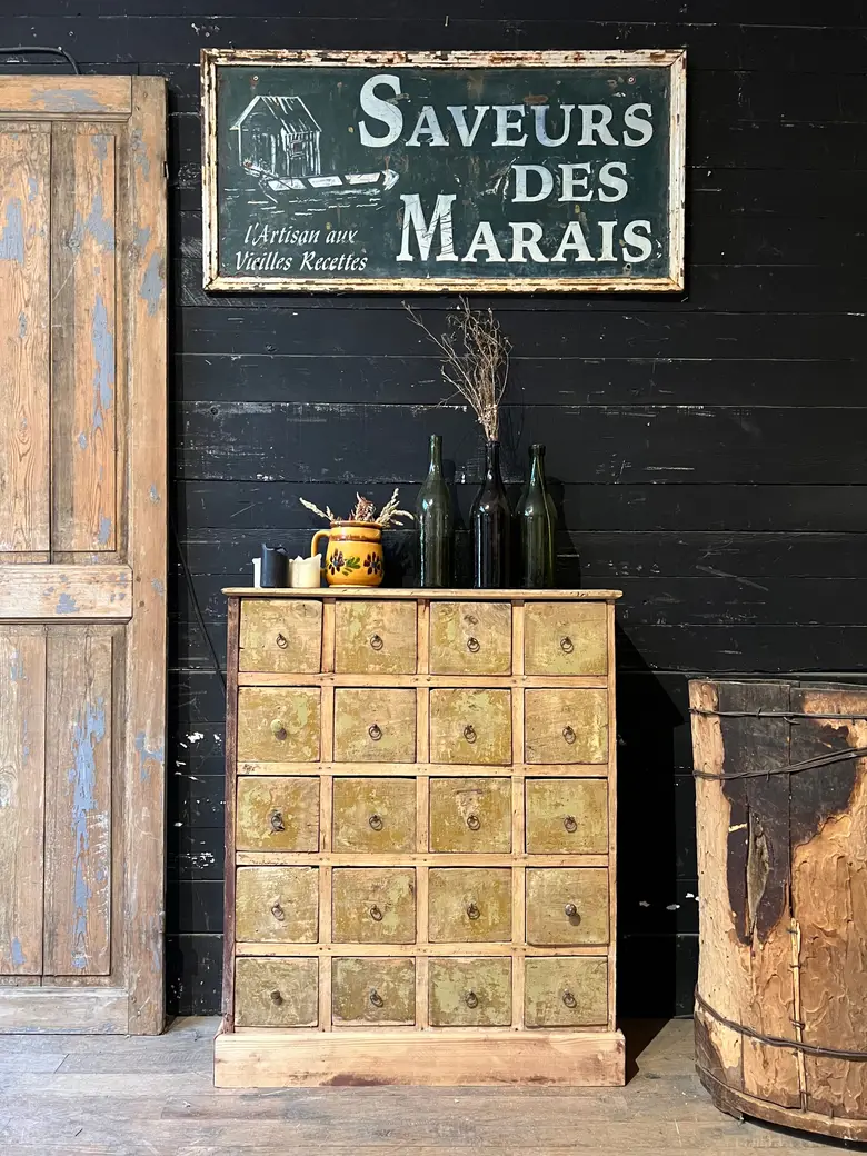 Petit meuble à tiroirs en bois Début XXème