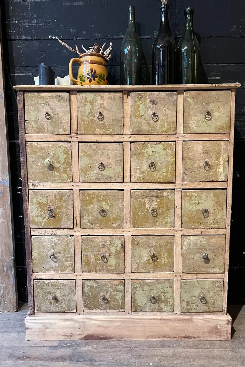 Petit meuble à tiroirs en bois Début XXème